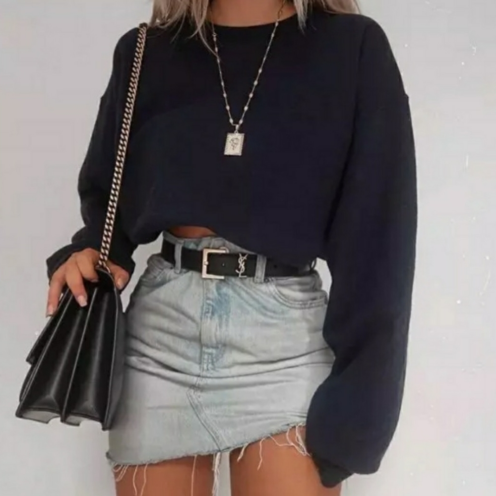 WILA  CROPPED  TOP NWOT - perfect for summer and fall!